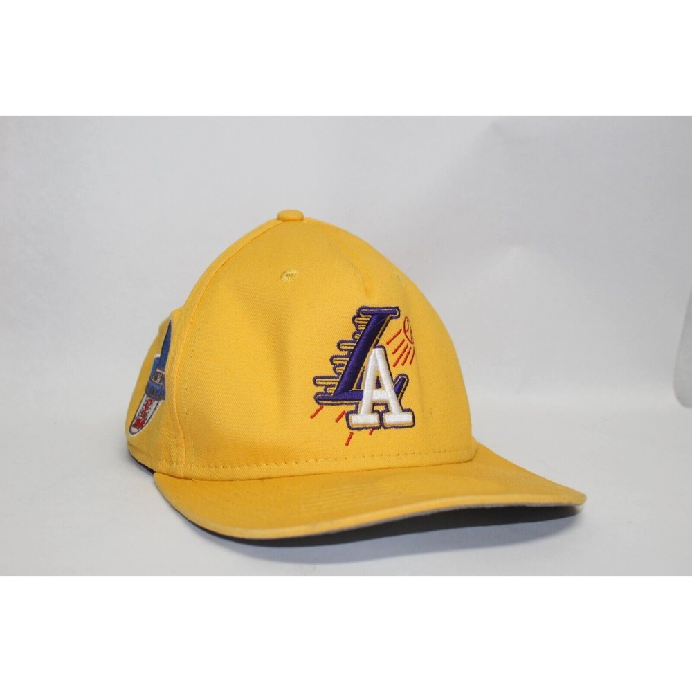 Twnty Two City Of Angels Yellow Crown 2020 Snap Back USED